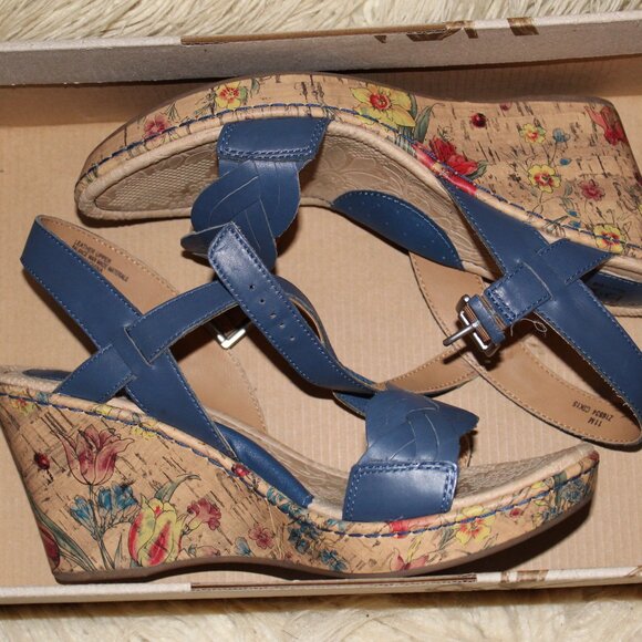 B.O.C Boise Navy Wedge Sandal - Picture 7 of 7
